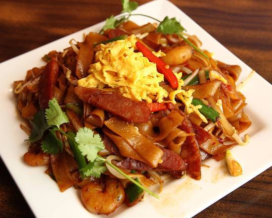 Fried Kway Teow in Hong Kong Style 港式炒貴刁
